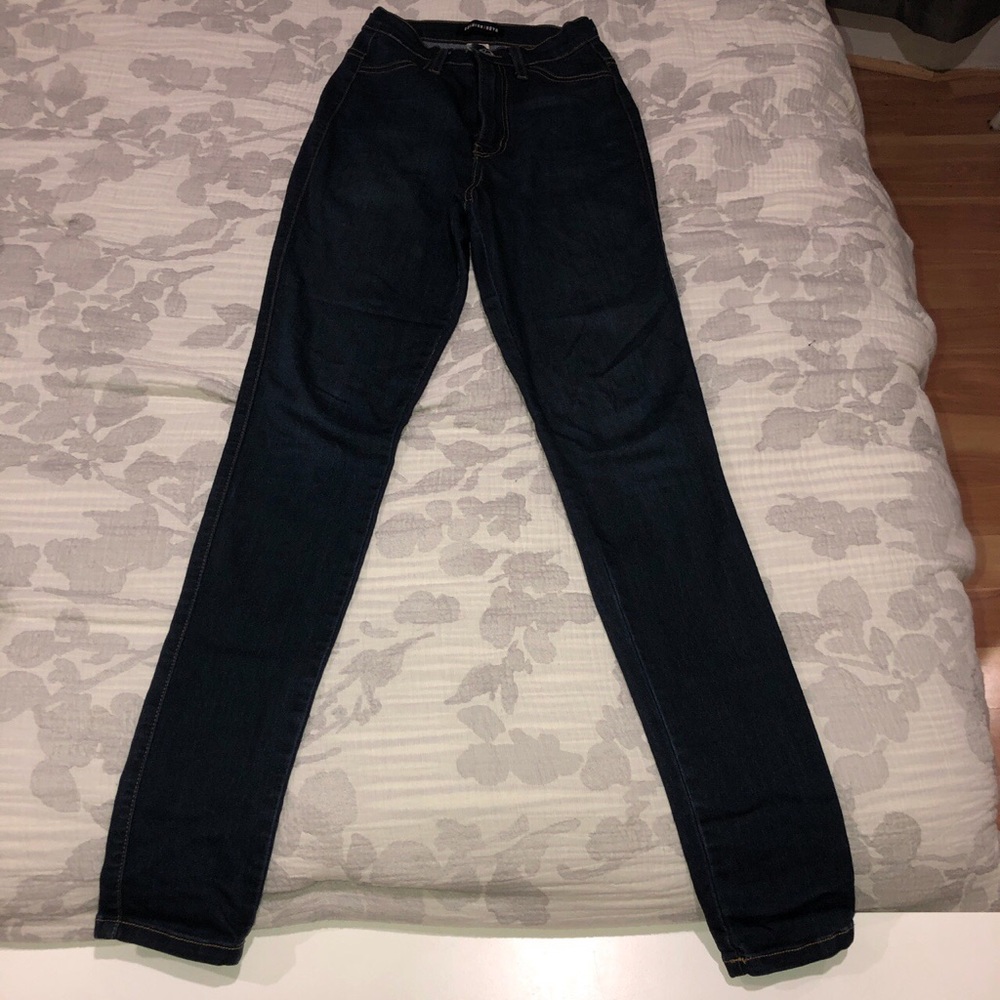 fashion nova high wasted dark blue jeans